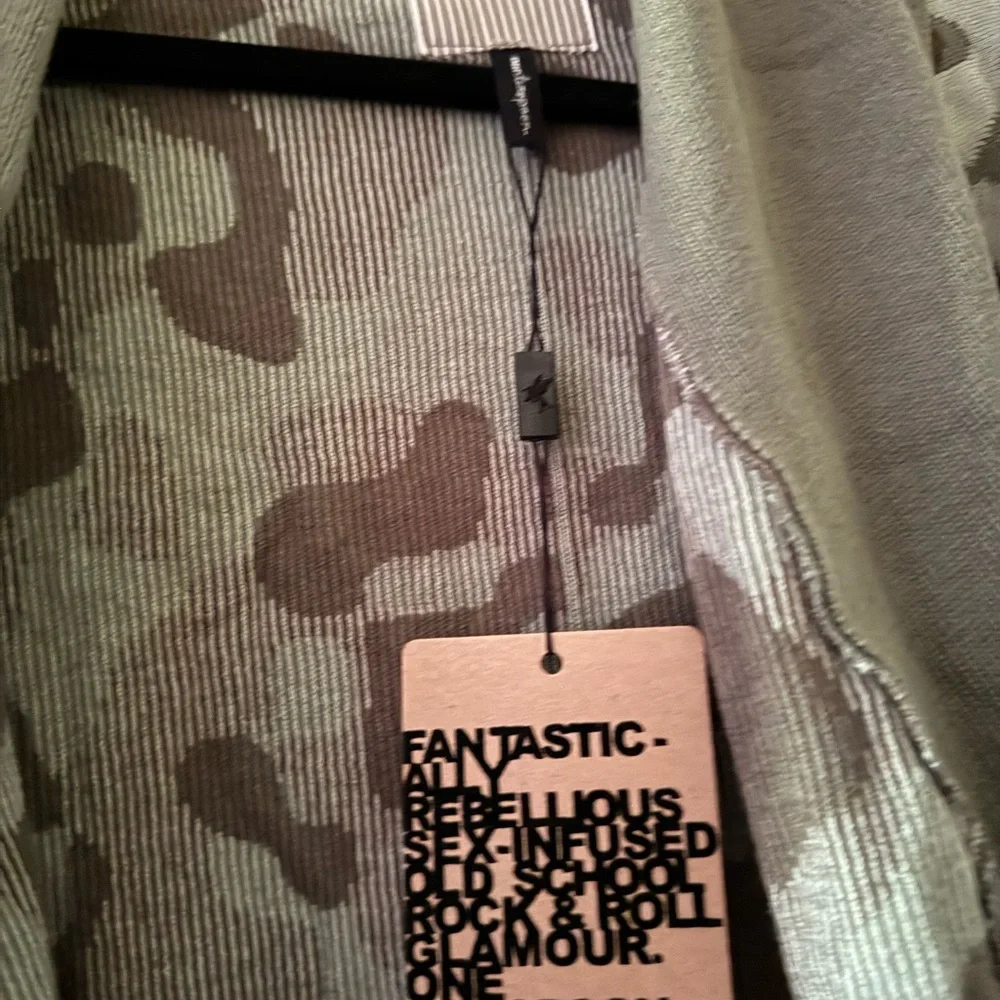 Cardigan by One Teaspoon Green and Brown camo design - Picture 2 of 2